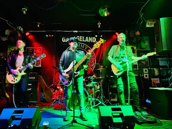 Garageland UK on The Three Tuns stage, Gateshead